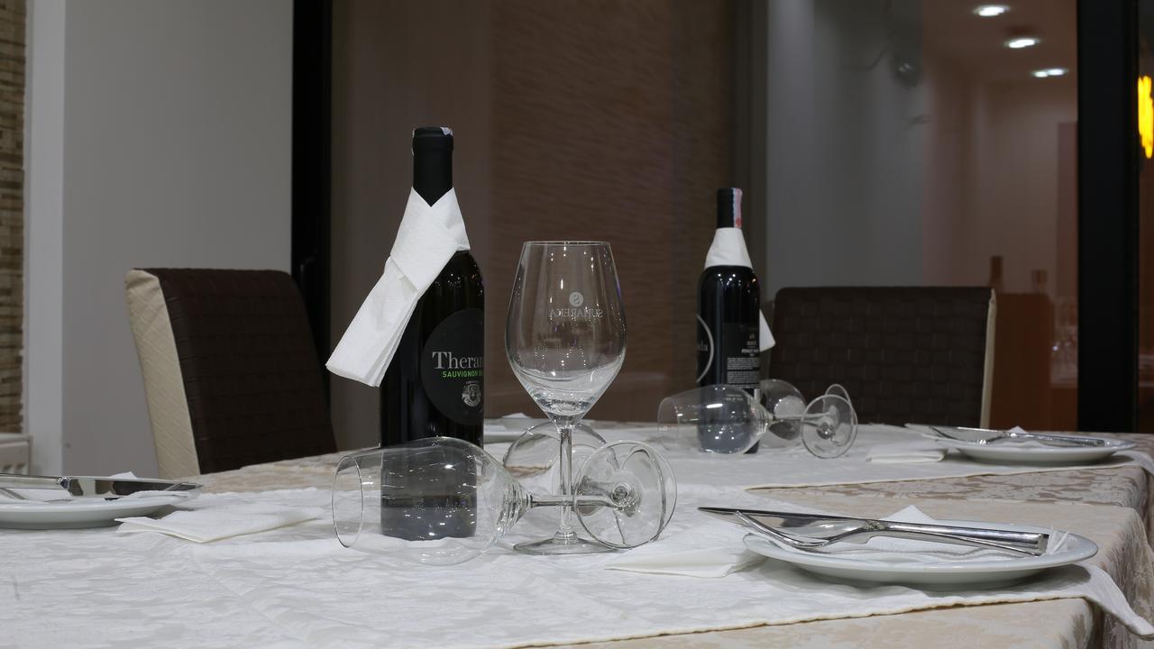 Hotel Rio 普里什蒂纳 外观 照片