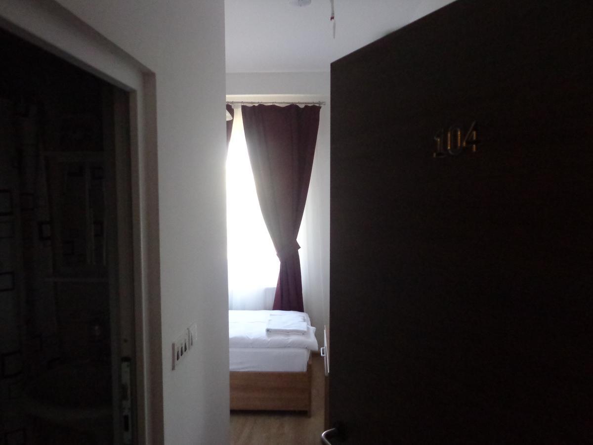 Hotel Rio 普里什蒂纳 外观 照片