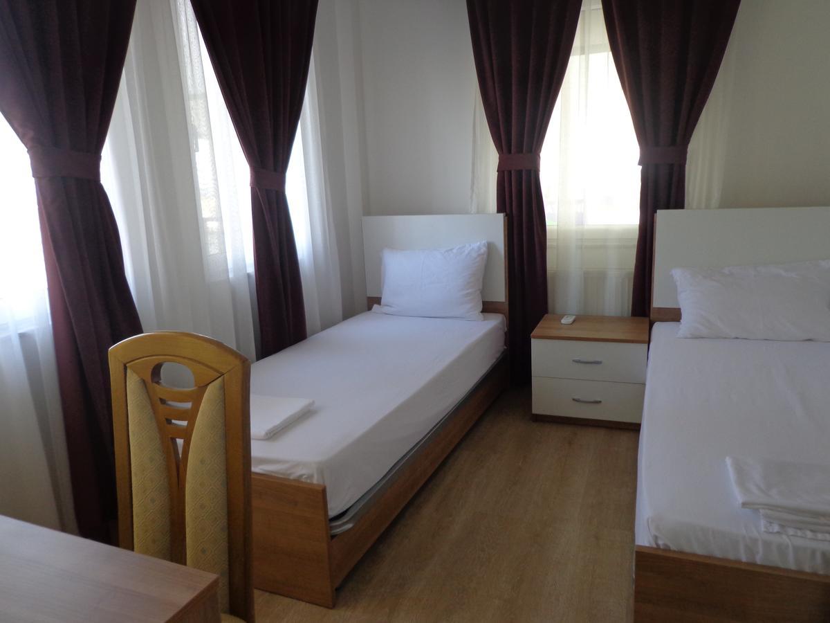 Hotel Rio 普里什蒂纳 外观 照片