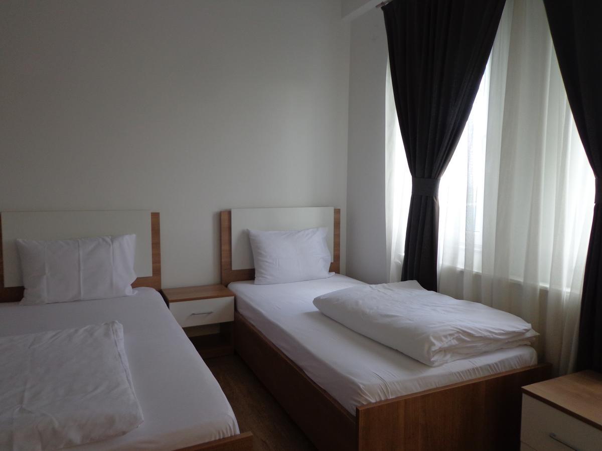 Hotel Rio 普里什蒂纳 外观 照片