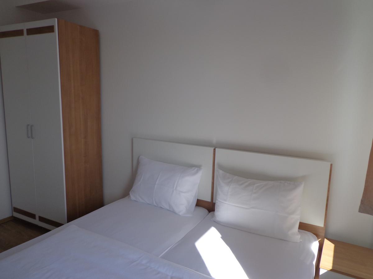 Hotel Rio 普里什蒂纳 外观 照片
