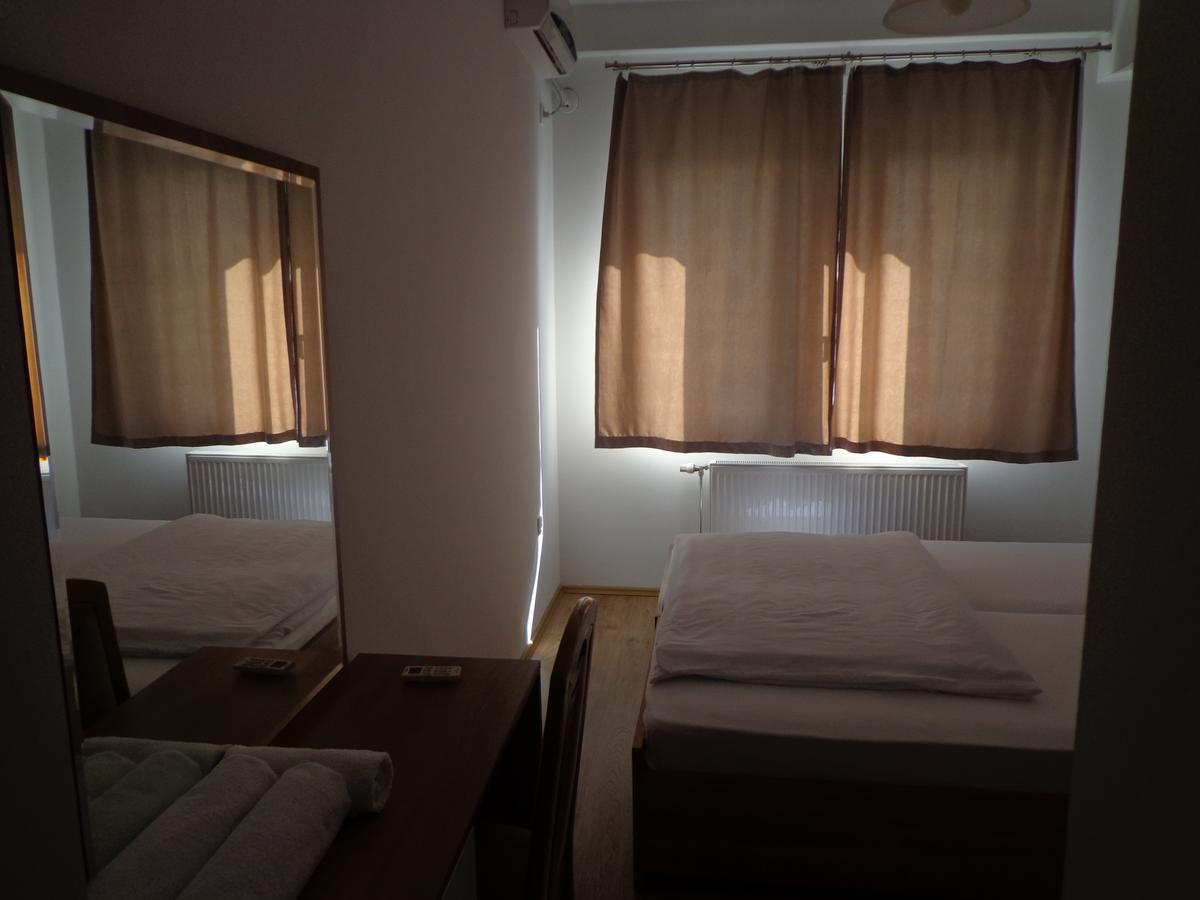 Hotel Rio 普里什蒂纳 外观 照片
